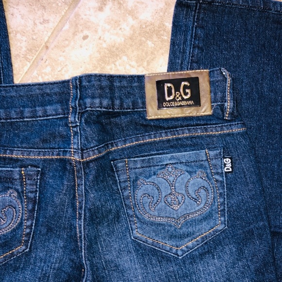 dolce and gabbana jeans metal plate